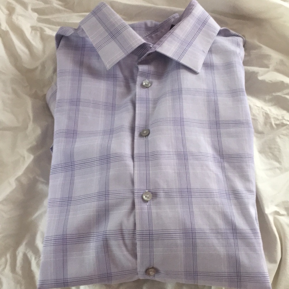 Calvin Klein Men’s slim fit, non iron, button down